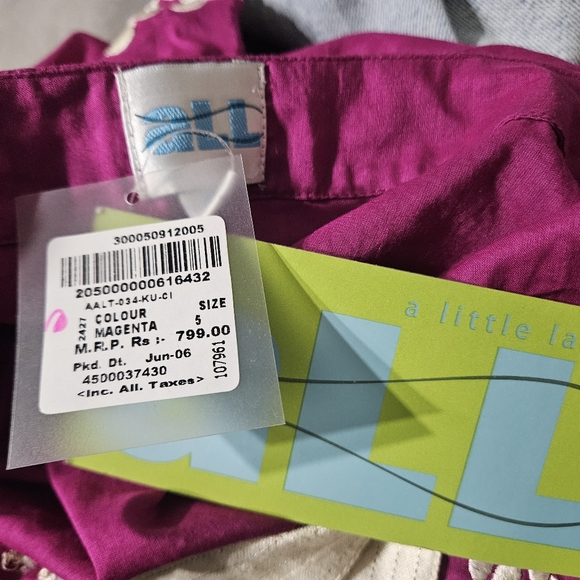 A Little Larger Magenta Indian Tunic Large - Picture 6 of 6